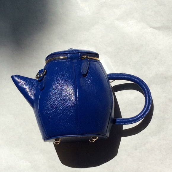 Teapot Purse, Blue Leather - Picture 2 of 4